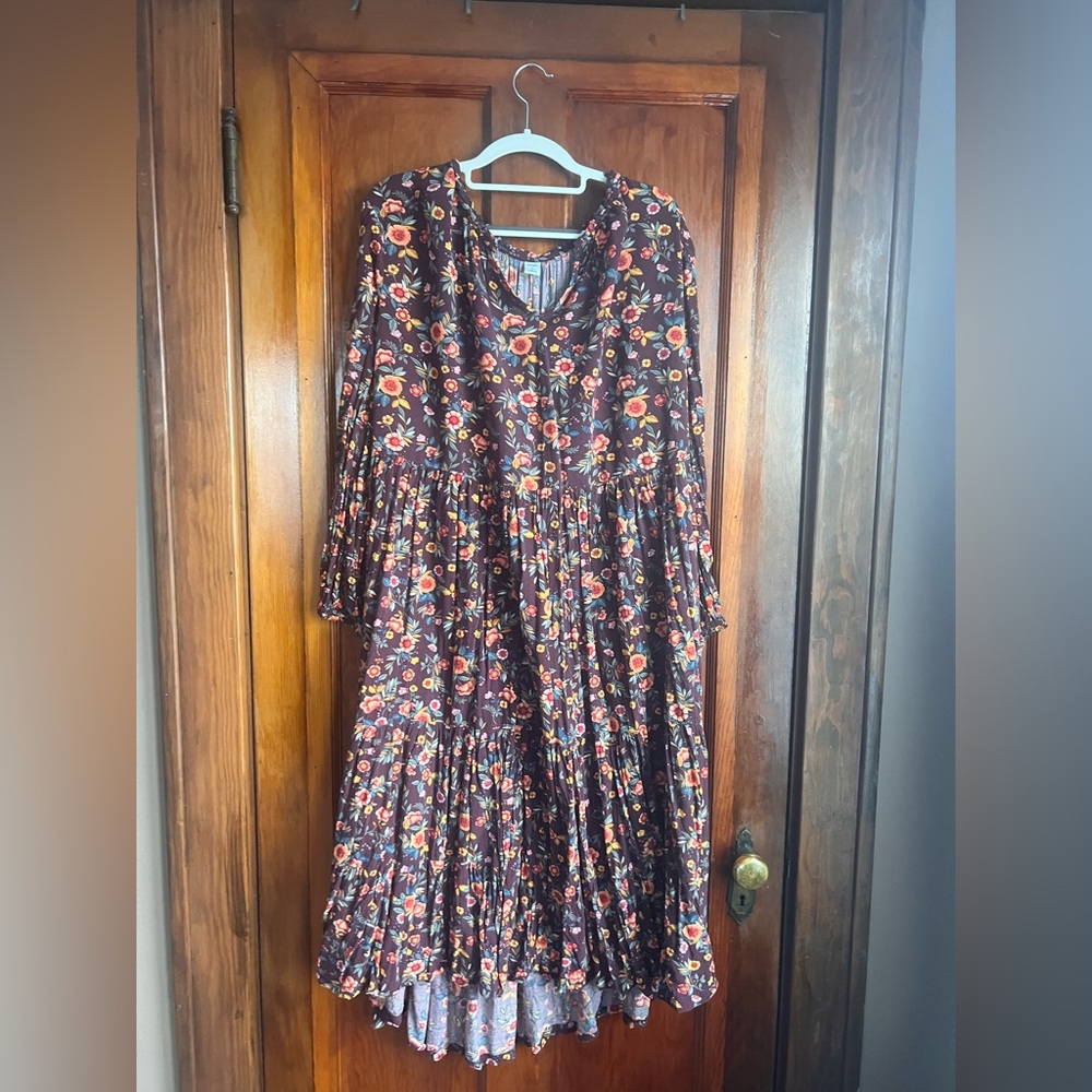 Old navy floral Long Sleeve tiered midi Dress